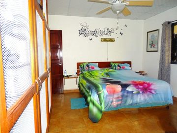 Venta: Casa 4 recámaras con piscina en Aguadulce