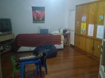 Casa de 200 m2 con gge y quincho IMPECABLE