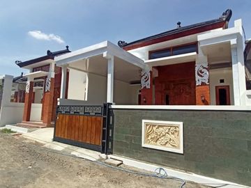 Rumah klasik bisa di cicil.