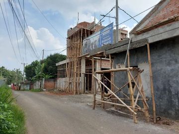 Rumah 2 lantai dekat pemerintah an Bogor,dekat tol Sentul strategis