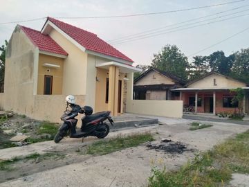 Rumah Cantik Modern Perum Senden Mulai 200-an JT