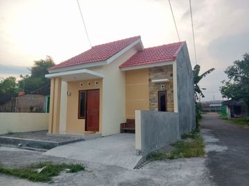 Rumah Cantik Modern Perum Senden Mulai 200-an JT