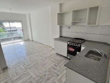 DOS AMBIENTES AL FRENTE A ESTRENAR - SANTOS LUGARES