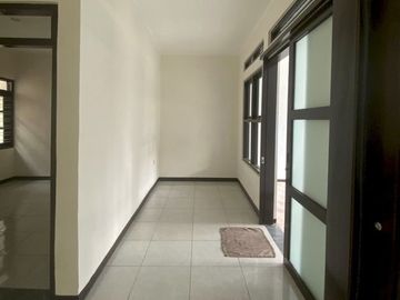 Rumah Baru Selesai Renovasi Di Antapani harga : 890.000.000