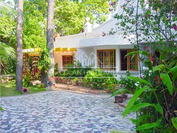 Se Vende Casa en Club de Golf de Coronado 