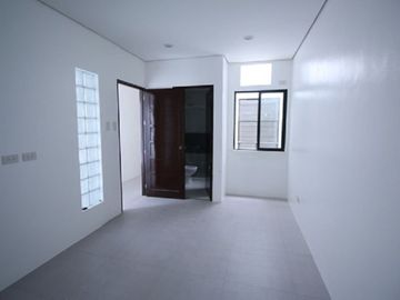 PH742 Townhouse For Sale In Teachers Village At 16.5M QC