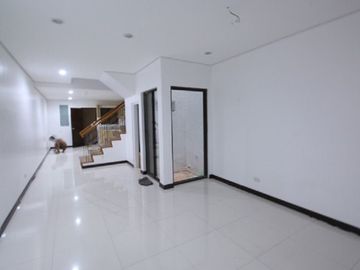 PH742 Townhouse For Sale In Teachers Village At 16.5M QC