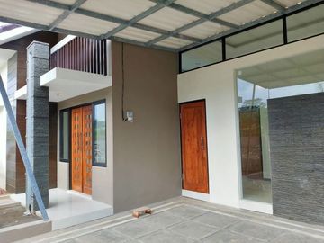 Rumah Rasa Villa Tanpa Bank di Dau Malang, dibaratnya Lowokwaru pass