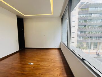oficina en arriendo/venta en chico norte. Cod A1094100