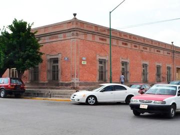 CASA EN VENTA EN ESQUINA GOMEZ PALACIO DGO