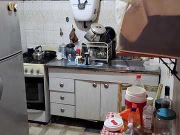 Tipo Casa 3 Amb. Al Frente - Buen Estado
