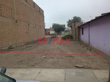 Venta De Terreno En Urb.Santa Paula - Puente Piedra