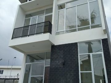 rumah 2 lantai tanpa dp hanya bayar 1jt free all in di depok