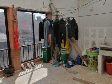 SE VENDE HERMOSA CASA DE 4 PISOS  EN BOITA