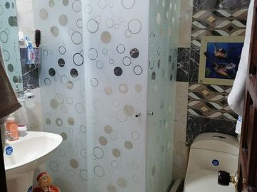 SE VENDE HERMOSA CASA DE 4 PISOS  EN BOITA