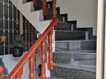 SE VENDE HERMOSA CASA DE 4 PISOS  EN BOITA