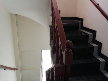 SE VENDE HERMOSA CASA DE 4 PISOS  EN BOITA