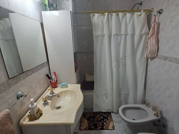 Casa en venta en Lanus Oeste