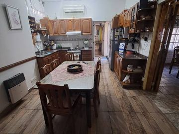 Casa en venta en Lanus Oeste