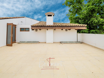 Increíble casa en venta en residencial Los Alcatraces, Calzada Zavaleta