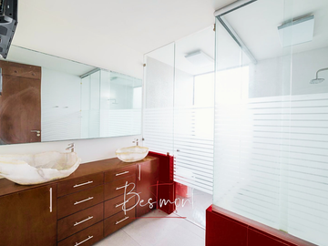 Increíble casa en venta en residencial Los Alcatraces, Calzada Zavaleta