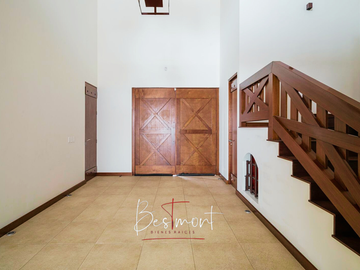 Increíble casa en venta en residencial Los Alcatraces, Calzada Zavaleta