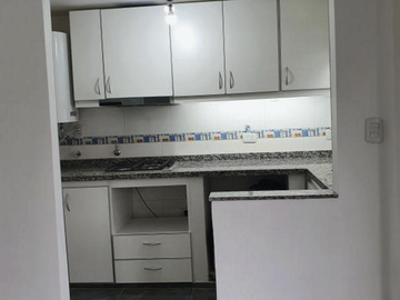 RECICLADO, IMPECABLE - Departamento en Venta en Balvanera 2 ambientes 36 m2 + balcón al frente - Sarmiento 2900
