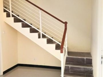 Rungkut Asri Baruu Minimalis bisa kpr
