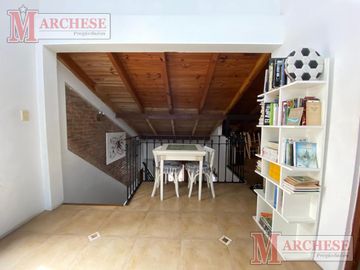 Casa 4 ambientes en Castelar Norte