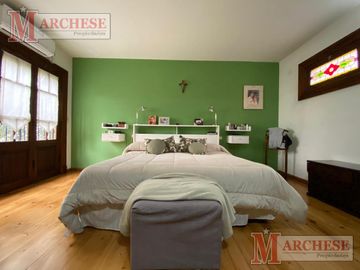Casa 4 ambientes en Castelar Norte