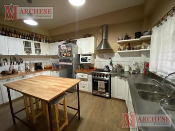 Casa 4 ambientes en Castelar Norte