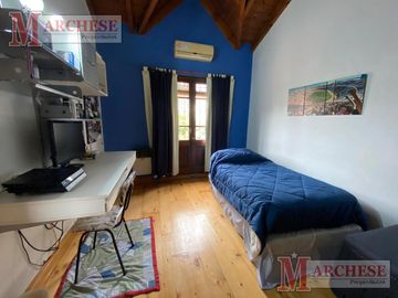 Casa 4 ambientes en Castelar Norte