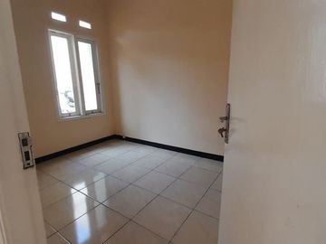 Rumah strategis kokoh, cantik termurah di Kebalen Bekasi Utara.
