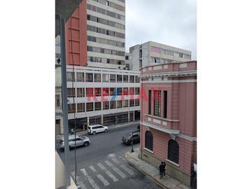 ¡Tu espacio ideal te espera en el corazón de Lima! 🏙️
      Si buscas un lugar cómodo y bien ubicado, este departamento/oficina de 40 m² es la opción