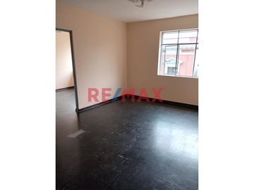 ¡Tu espacio ideal te espera en el corazón de Lima! 🏙️
      Si buscas un lugar cómodo y bien ubicado, este departamento/oficina de 40 m² es la opción