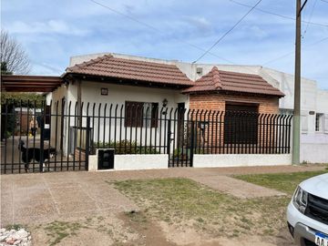 casa de tres dormitorios