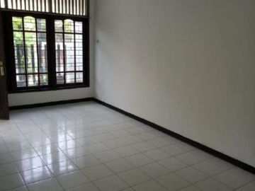 Rumah Hadap utara di WISMA PERMAI TENGAH DEKAT GM, Strategis
