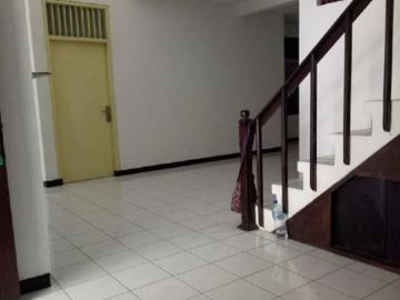 Rumah Hadap utara di WISMA PERMAI TENGAH DEKAT GM, Strategis