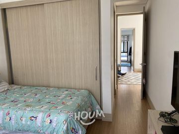 ¡VENDO LINDO DEPARTAMENTO DE ESTRENO ENTRGA INMEDIATA URB LOS MAZANOS SURCO!
Area Ocupada 86m2
3 dormitorios, 2 baños completos, balcón
Oportunidad