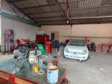 bodega en arriendo en sevilla. Cod A11052