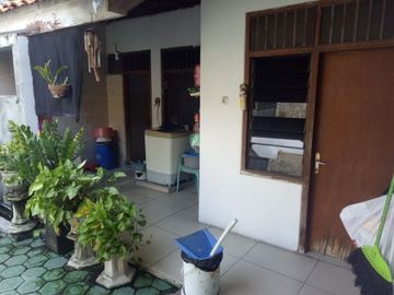 Dijual Cepat Rumah SHM Lokasi di Jalan Rungkut Asri, Surabaya
