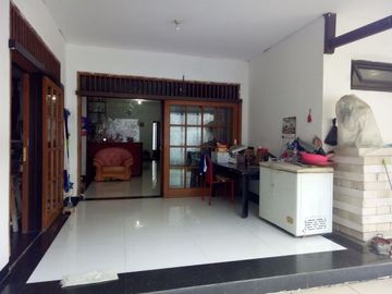Dijual Cepat Rumah SHM Lokasi di Jalan Rungkut Asri, Surabaya