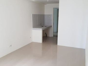 Apartment BaleHinggil Lantai 3 ( lantai pool ) Hadap Timur