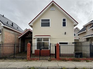Casa en venta de 4 dorm. en Punta Arenas
