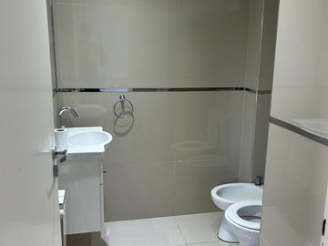 Duplex en barrio las dunas a metros del mar