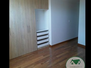 ¡ESTRENO! TRIPLEX CON AMPLIA TERRAZA!