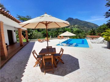 VENTA FINCA,VENECIA SUROESTE ANTIOQUEÑO