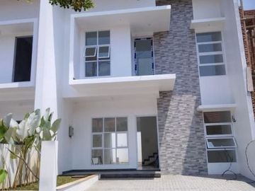 RUMAH BARU SIAP HUNI DI KOTA MADYA BANDUNG CISARANTEN LOKASI STRATEGIS