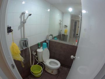 Apartemen green pramuka city tahunan free IPL full furnished