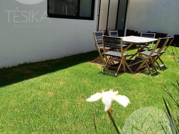 Venta de casa nueva en Metepec, 4 habitaciones, estacionamiento techado y amenidades